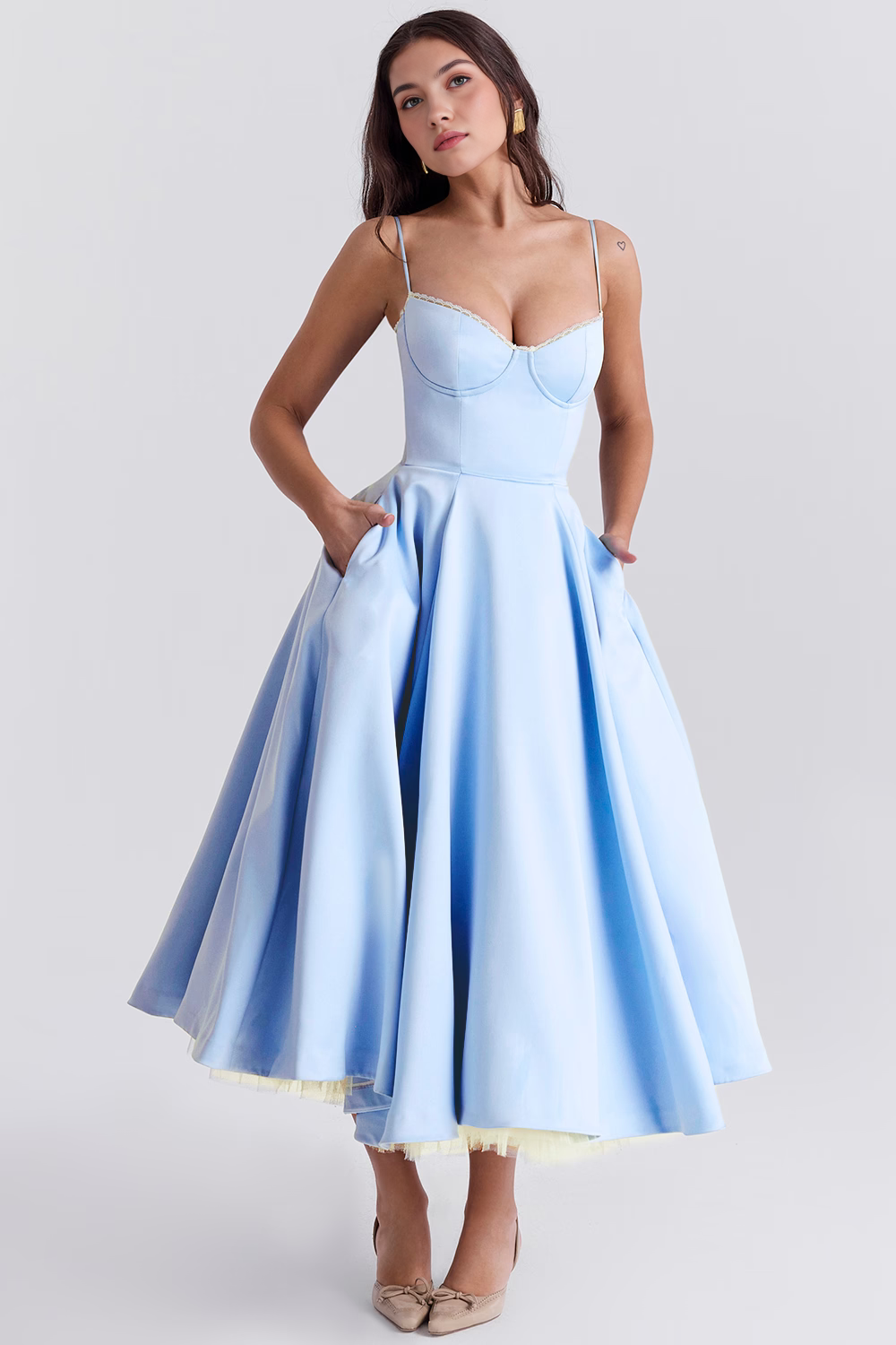 Elegante Vestido Midi Duchess