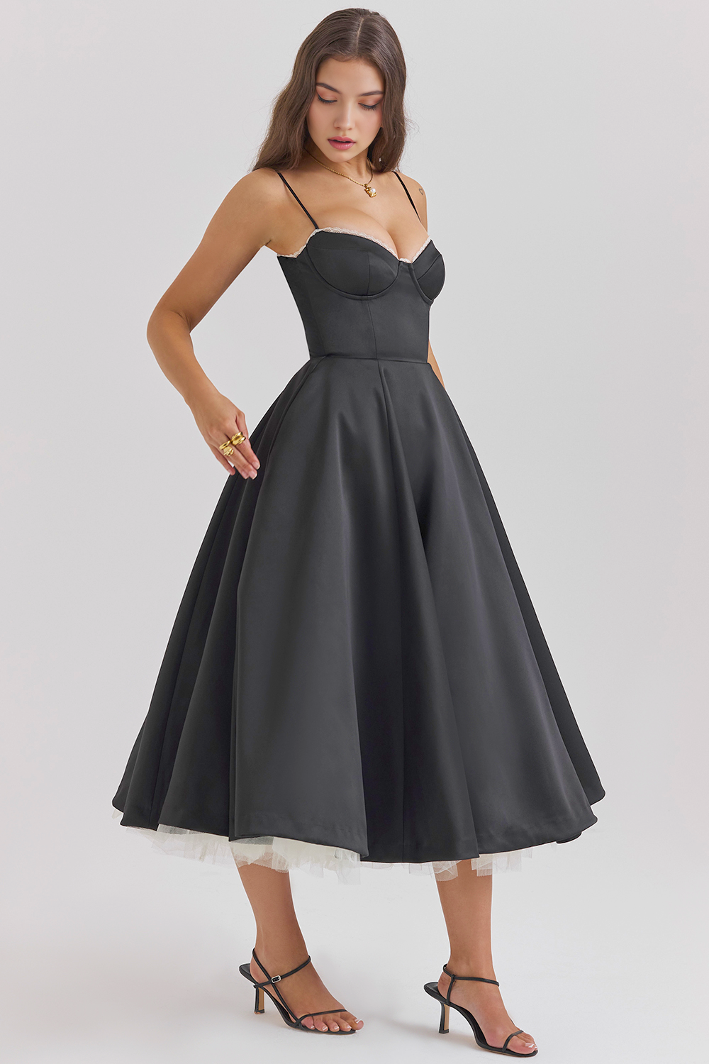 Elegante Vestido Midi Duchess