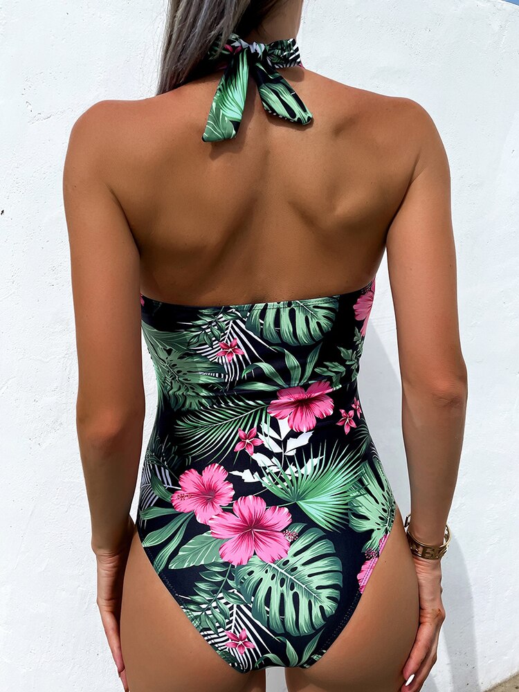 El Traje Baño Elegante