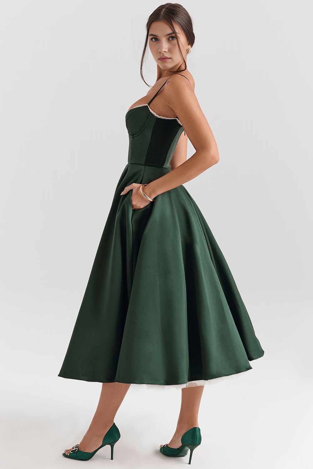 Elegante Vestido Midi Duchess