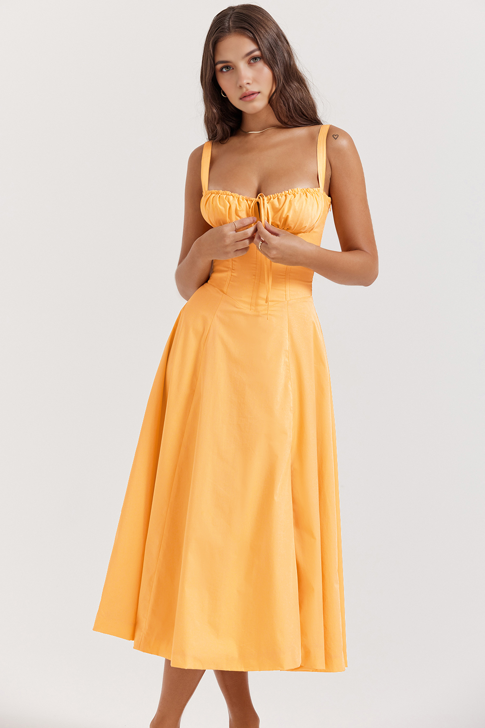 Elegancia Midi Dress