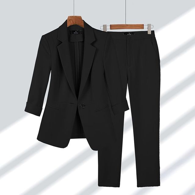 Elegancia Clásica Blazer & Pantalón