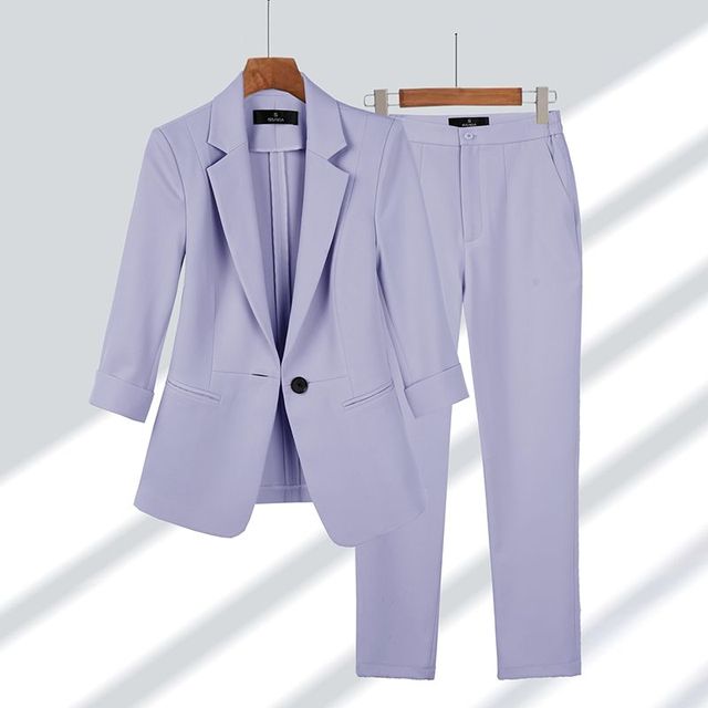 Elegancia Clásica Blazer & Pantalón