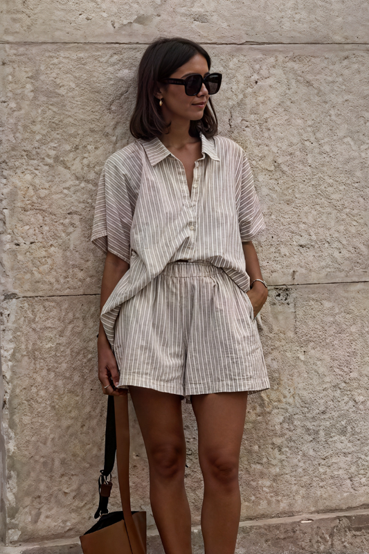 Estilo-Relajado Blusa y Shorts