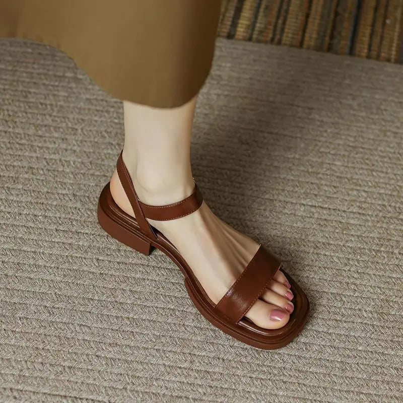 Elegantes Sandalias de Cuero