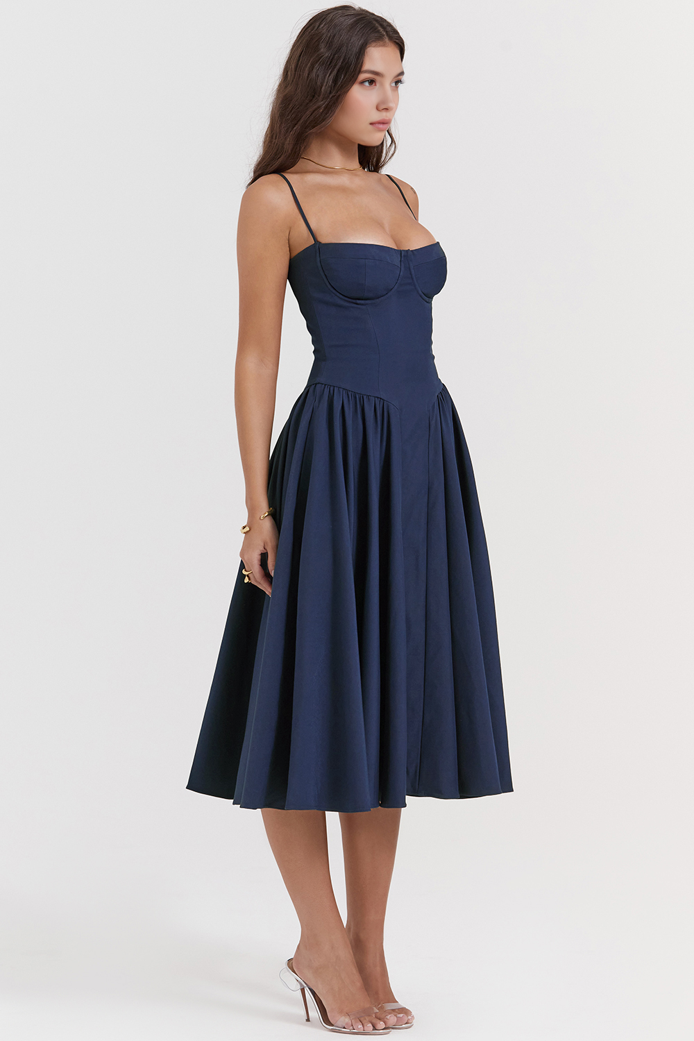 Elegant Waist-Cinch Midi Dress