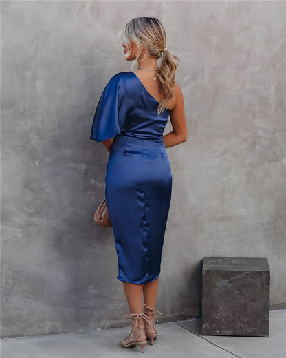 Elegante Vestido de Seda Divina