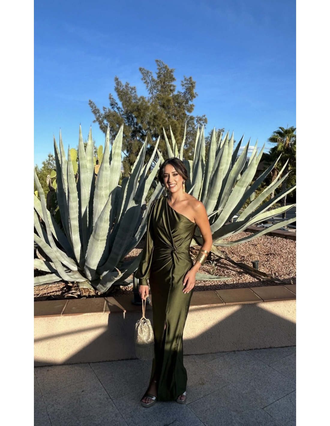 Elegancia-One-Shoulder-Kleid
